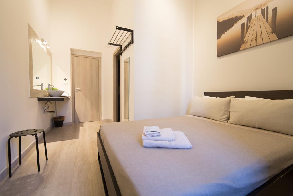 Romano Rooms 2* Catania